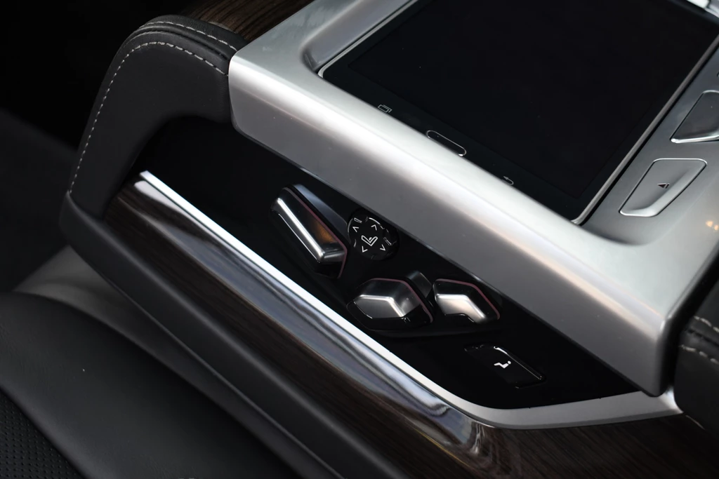 BMW 7 Serie – foto 100