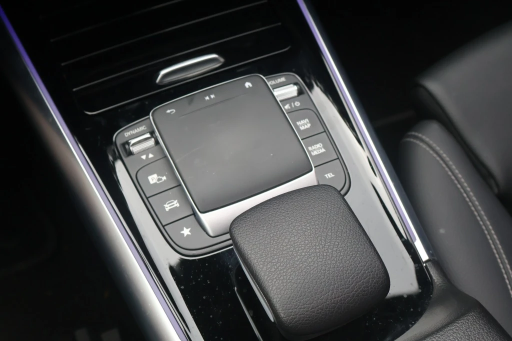 Mercedes-Benz EQA – foto 25