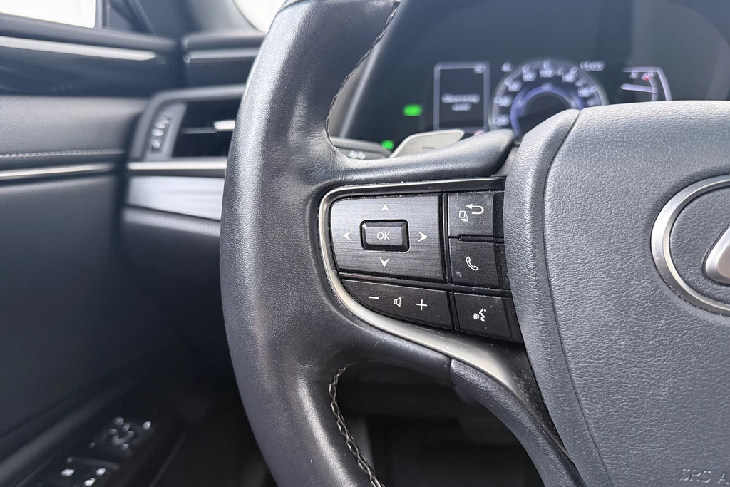 Lexus ES – foto 20