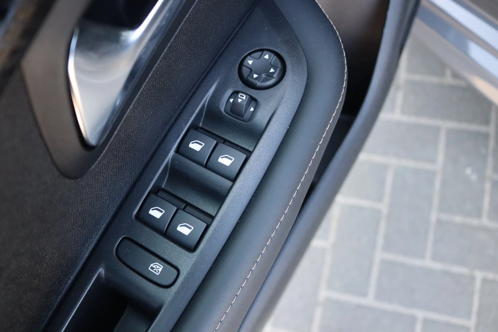 Peugeot 208 – foto 22