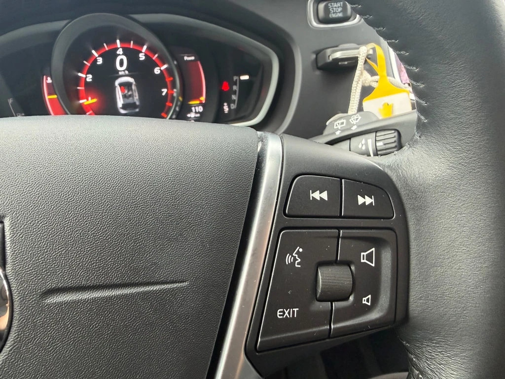 Volvo V40 – foto 35