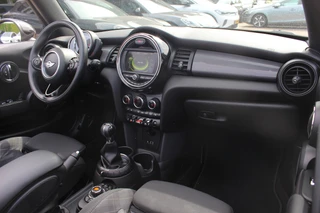 MINI Cooper Cabrio – thumbnail 15