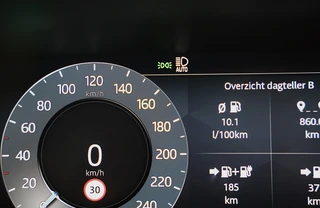 Land Rover Range Rover Velar – thumbnail 52