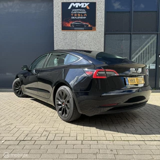 Tesla Model 3 – thumbnail 3