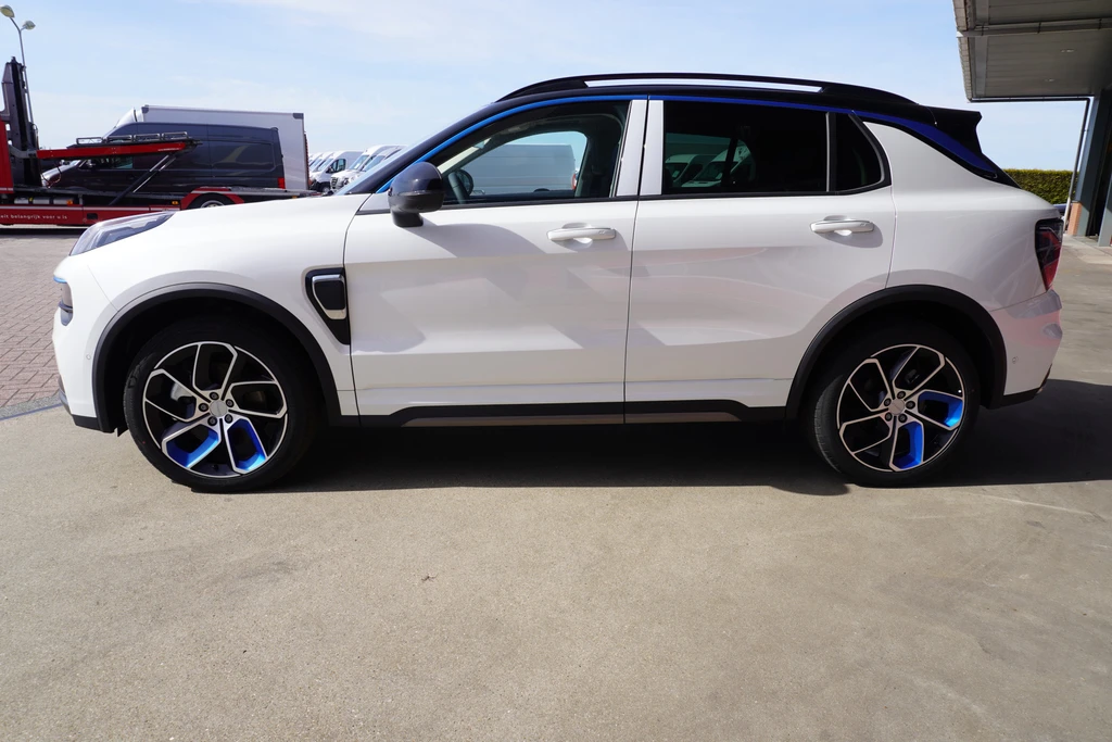 Lynk & Co 01 – foto 2