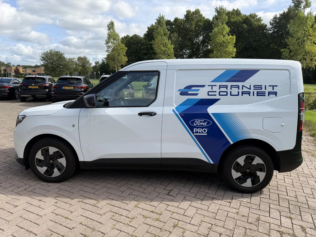 Ford E-Transit Courier – foto 2