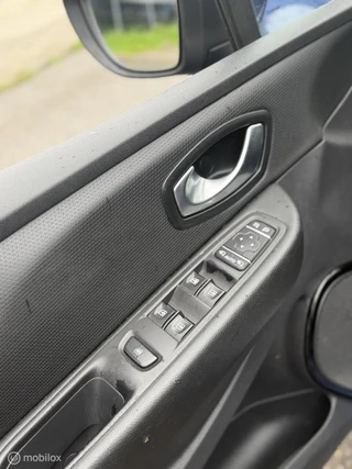 Renault Clio – thumbnail 18