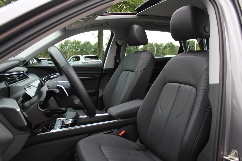 Audi e-tron – foto 11
