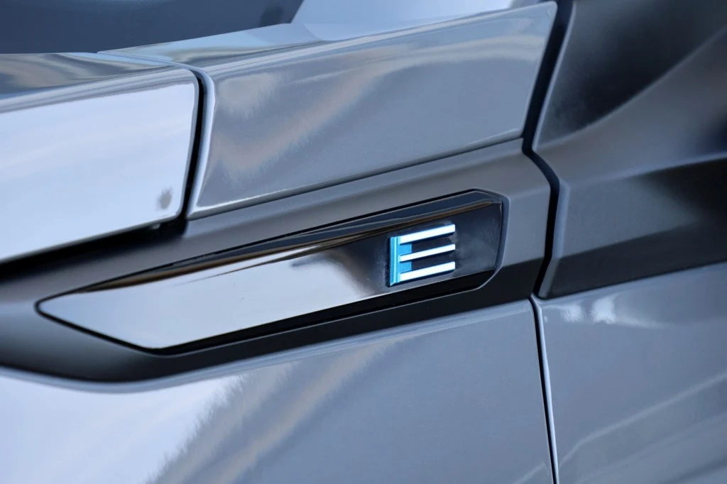 Peugeot e-2008 – foto 32