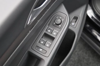 Volkswagen Golf – thumbnail 38