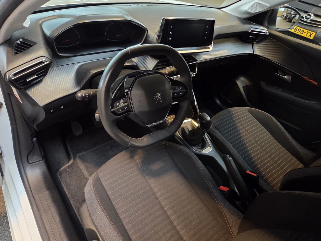 Peugeot 208 – foto 15