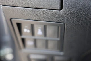 Toyota Hilux – thumbnail 19