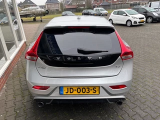 Volvo V40 – thumbnail 2
