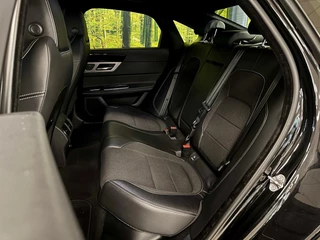 Jaguar XF – thumbnail 32