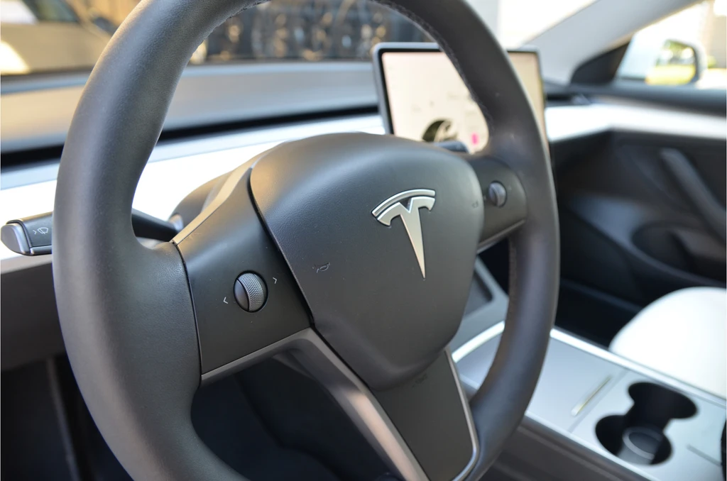 Tesla Model 3 – foto 15