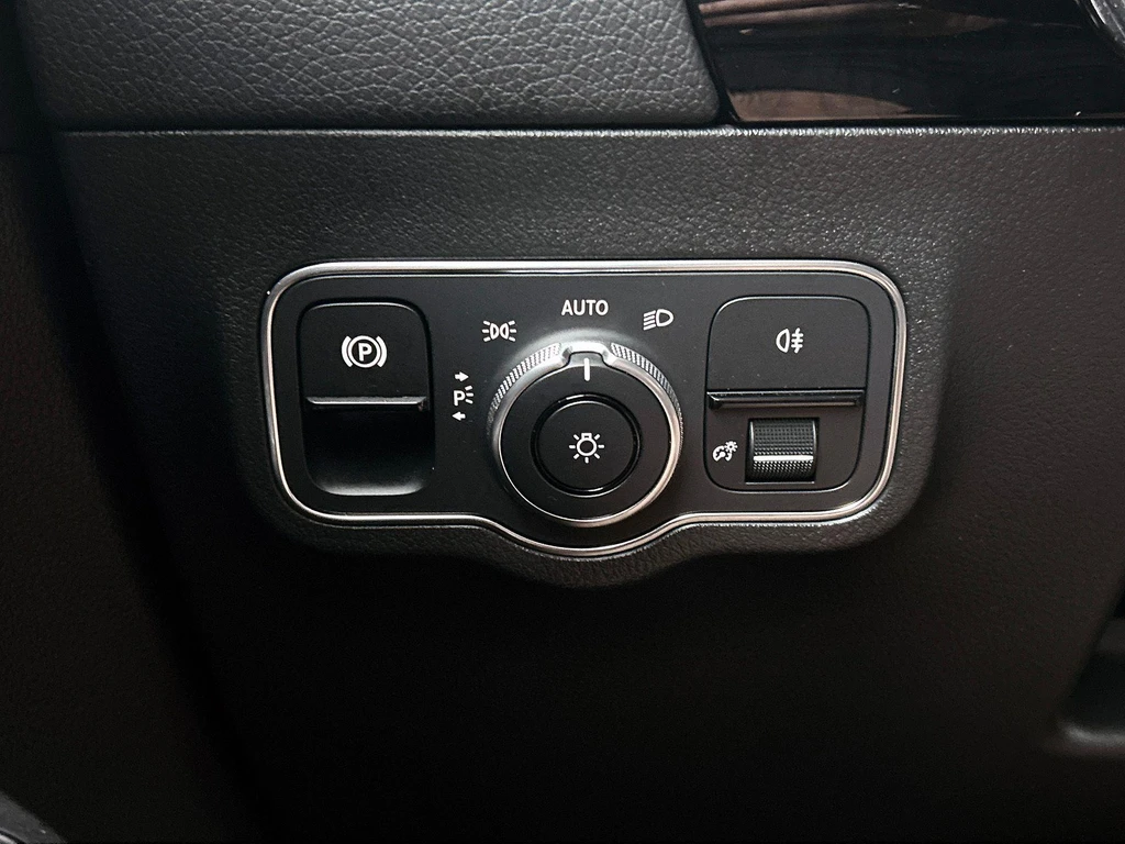 Mercedes-Benz EQA – foto 35