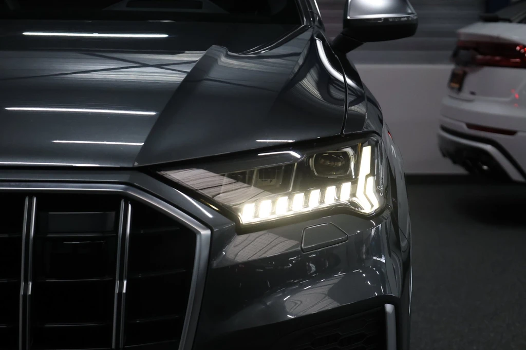 Audi SQ7 – foto 28