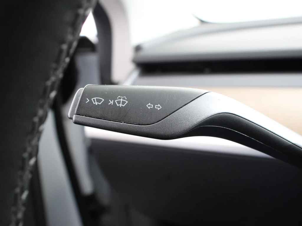 Tesla Model 3 – foto 24