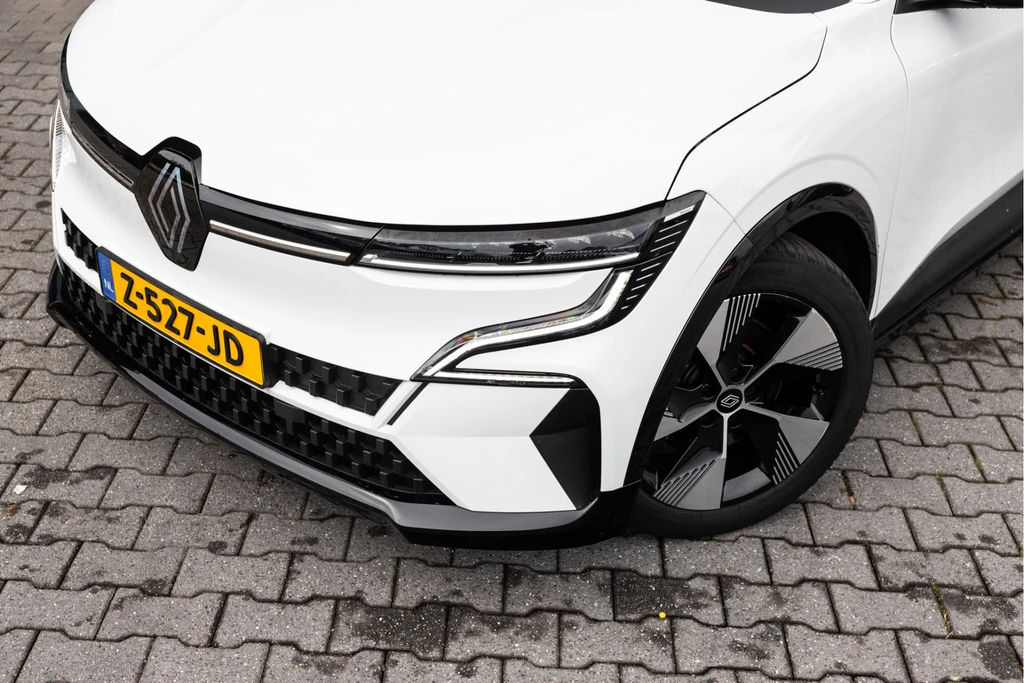 Renault Megane E-Tech – foto 13