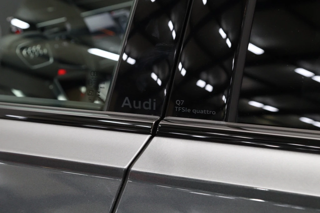 Audi Q7 – foto 23