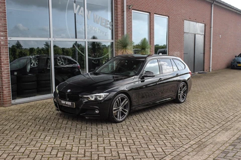 BMW 3-serie Touring 320i M Sport Edition | 2e eigenaar | NL auto | Camera | HiFi audio | Stoelverwarming | DAB | Head-up | Cruise control | LED | Park Assistant | PDC | Navigatie