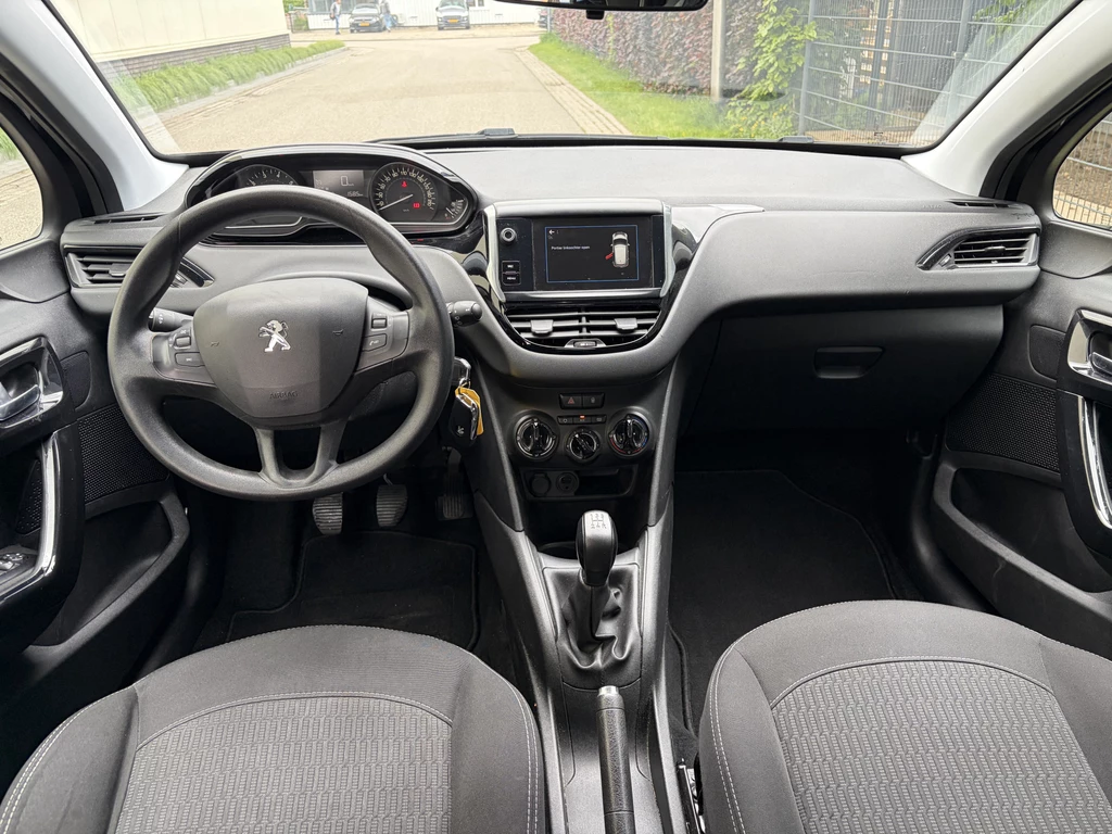 Peugeot 208 – foto 10
