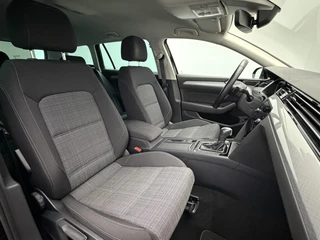 Volkswagen Passat – thumbnail 21