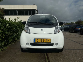 Peugeot iOn – thumbnail 8