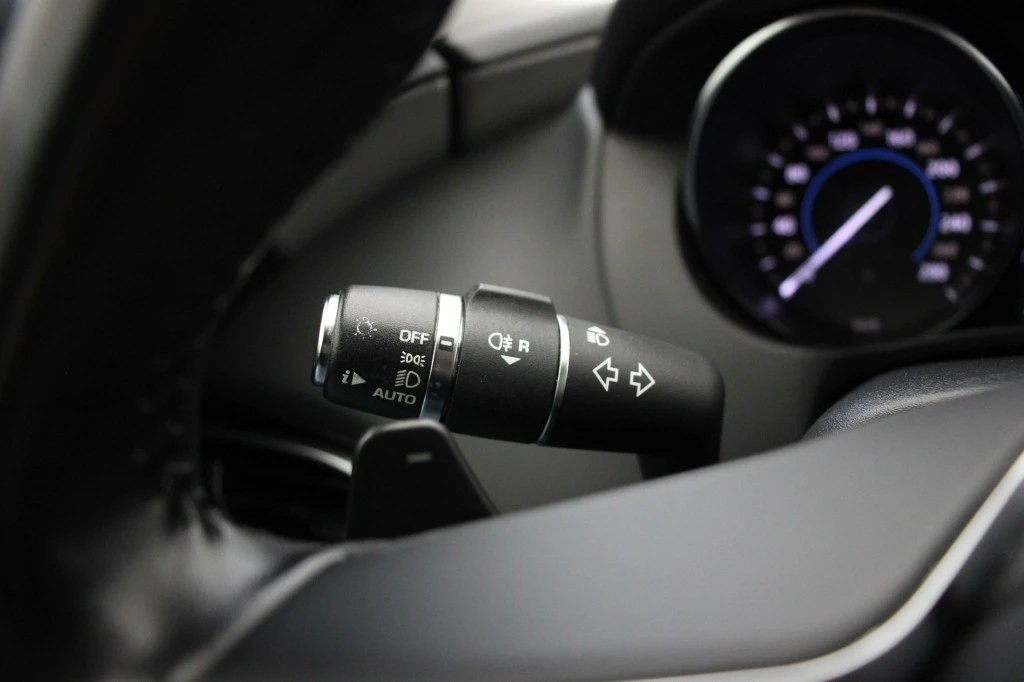 Jaguar XE – foto 24