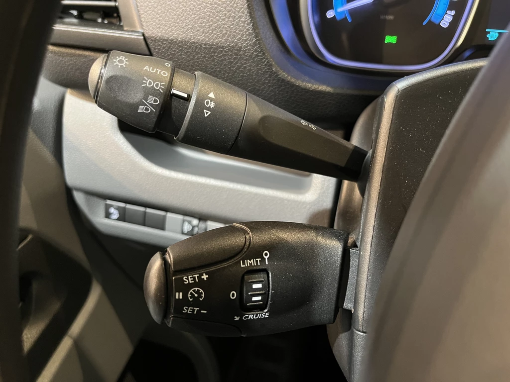 Opel Vivaro-e – foto 16