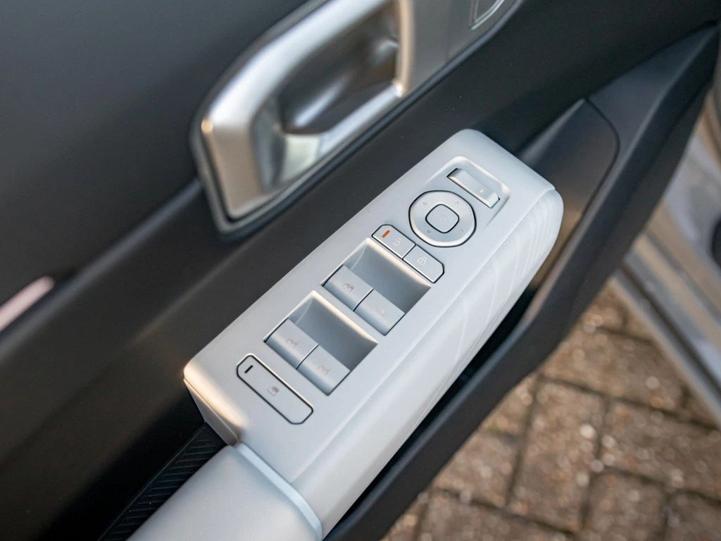Kia EV4 – foto 25