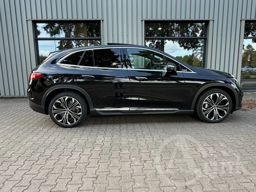 Mercedes-Benz EQE – foto 7