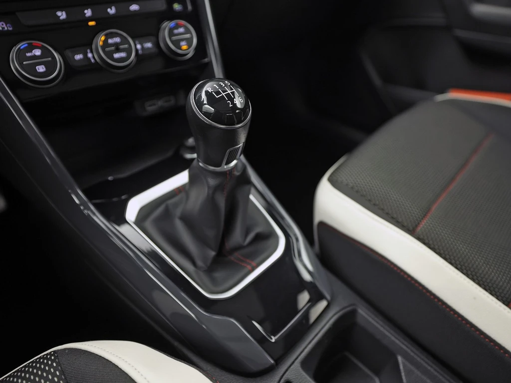 Volkswagen T-Roc – foto 16