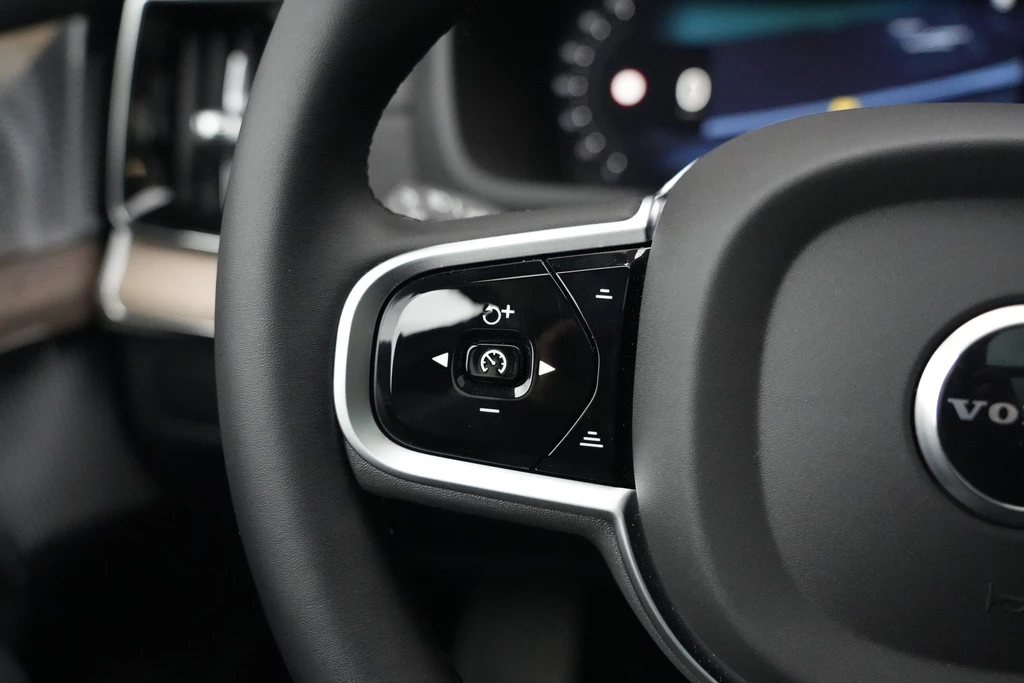 Volvo XC90 – foto 18