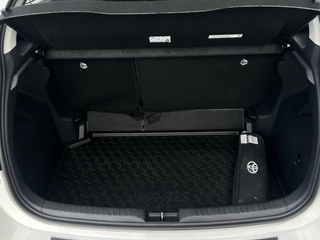 Toyota Yaris – thumbnail 32