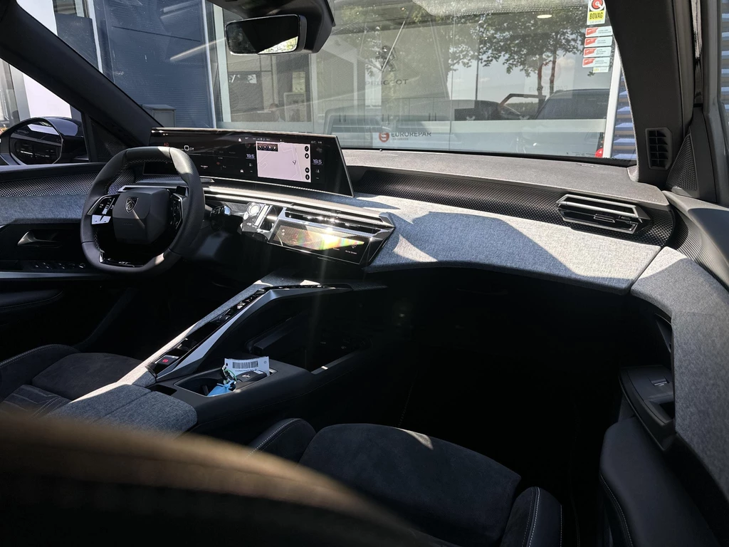 Peugeot e-5008 – foto 15