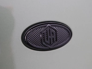 Land Rover Defender – thumbnail 25