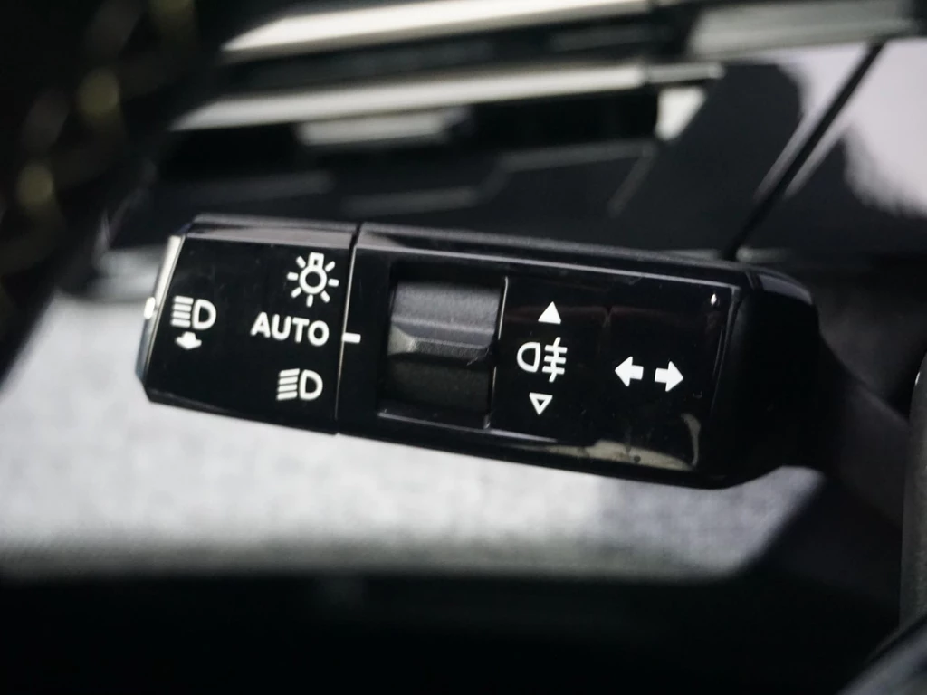 Peugeot e-3008 – foto 17
