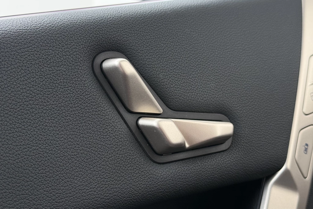 BMW iX – foto 21
