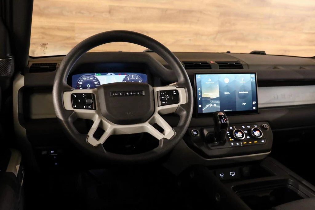 Land Rover Defender – foto 25