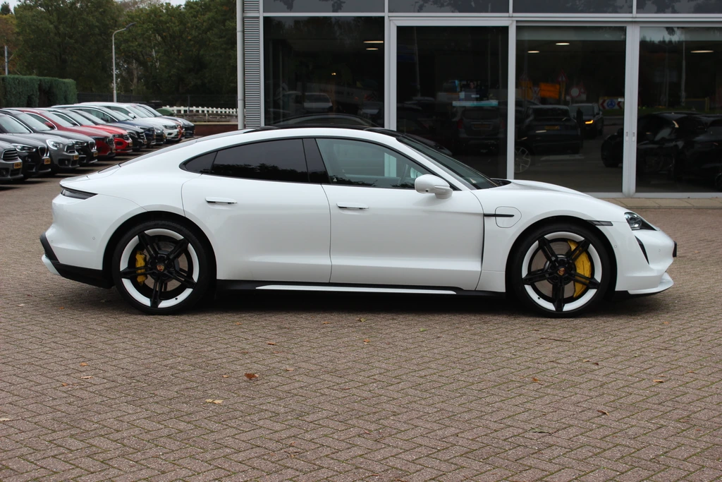 Porsche Taycan – foto 5