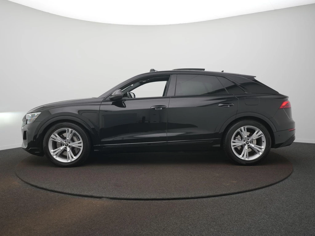 Audi Q8 – foto 3