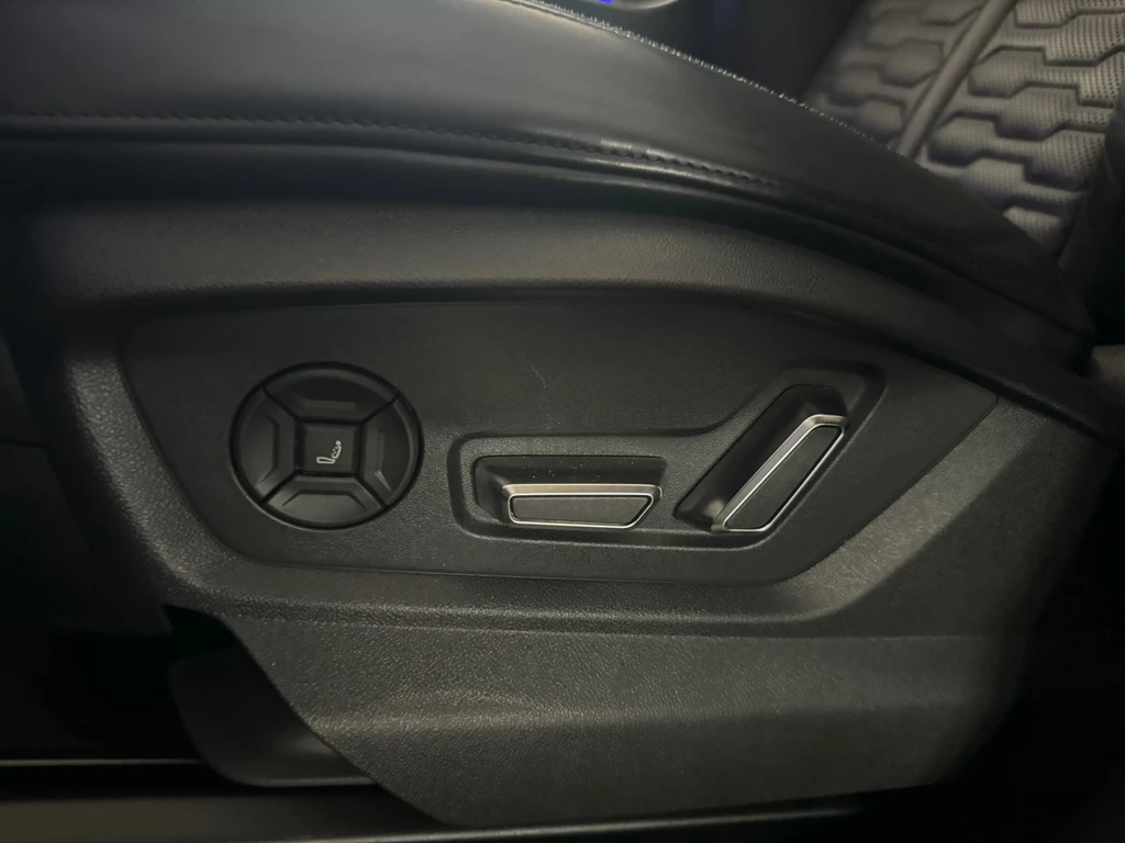 Audi RSQ8 – foto 17