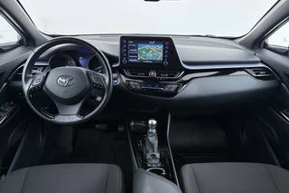 Toyota C-HR – thumbnail 18