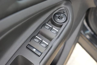 Ford Kuga – thumbnail 25