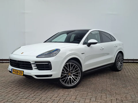 Porsche Cayenne Coupé 3.0 E-Hybrid Pano Trekhaak(3500) 360° Adapt.Cruise Memory Leder