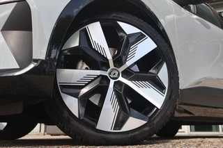 Renault Megane E-Tech – thumbnail 8