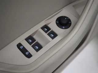 Škoda Superb – thumbnail 18