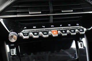 Peugeot 208 – thumbnail 29