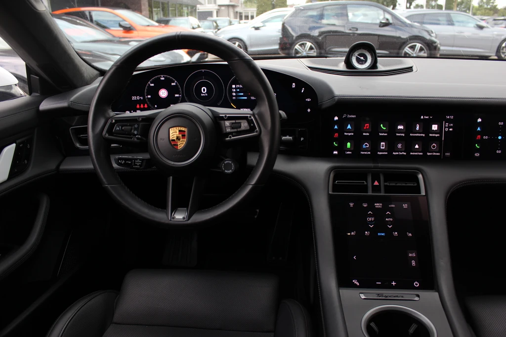 Porsche Taycan – foto 12